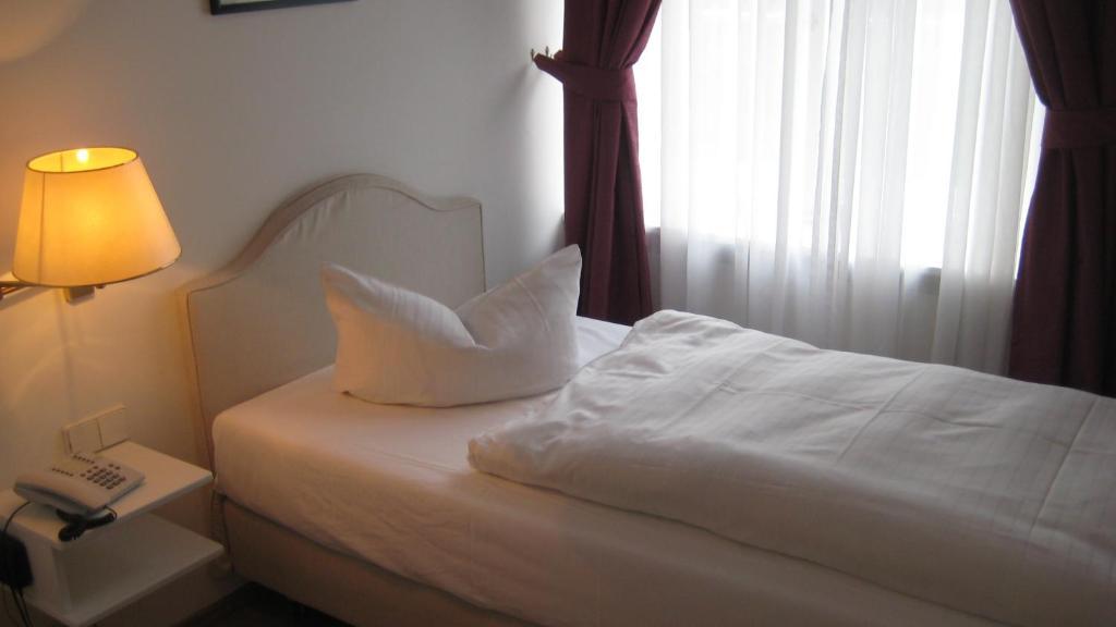 Hotel Schloss Storkau Pokój zdjęcie